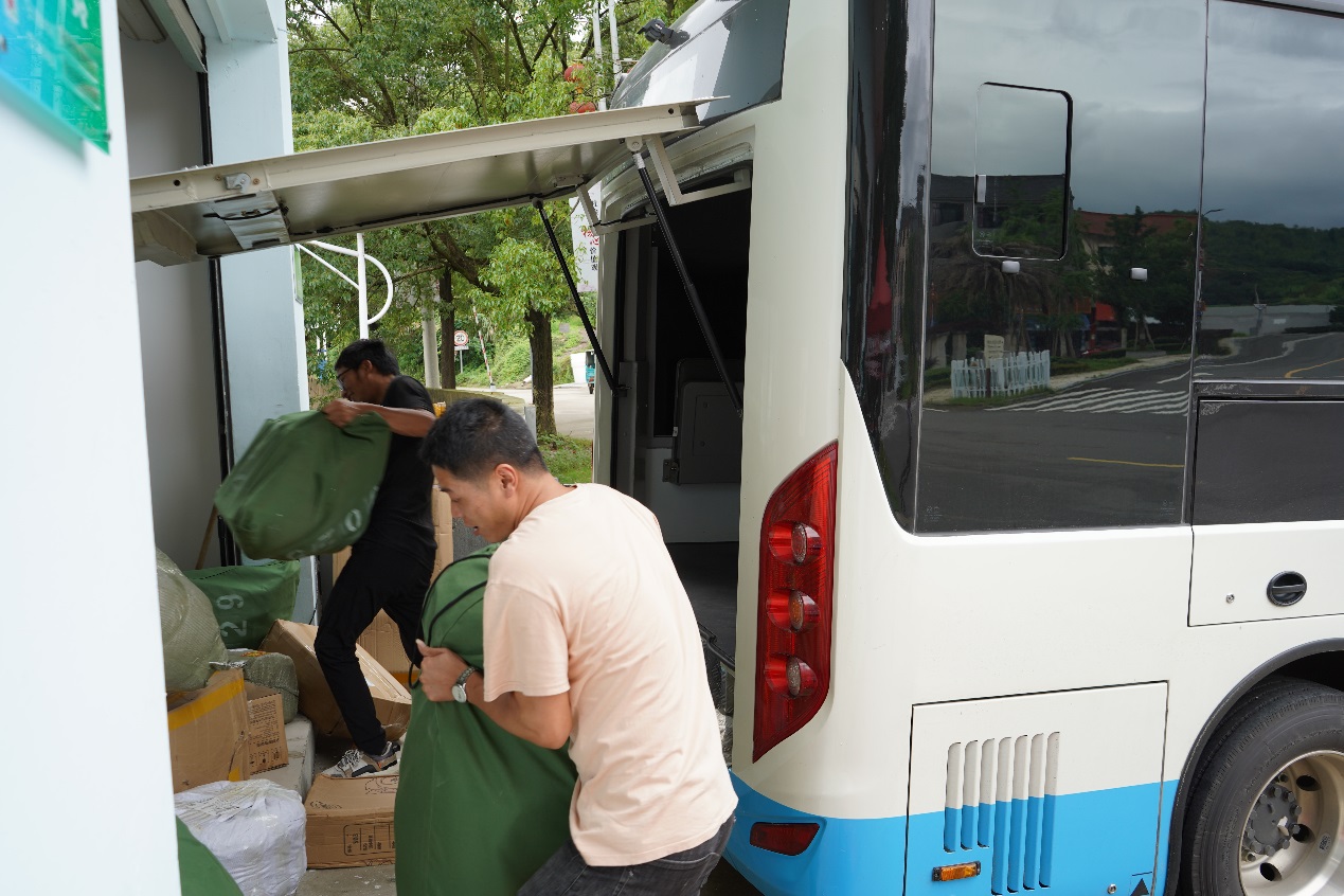 1627441403749248.jpg 1627441403749248.jpg