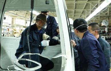 1589447350396416.jpg 负压车生产彭志团2.jpg