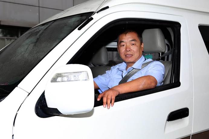 1541660699512727.jpg 说明: 郝茂清