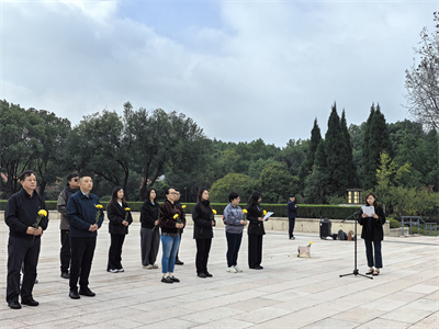 1731026123381756.jpg 革命烈士陵园1.jpg