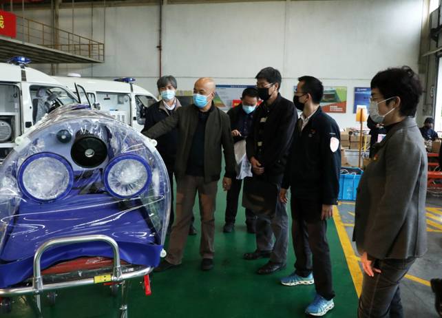 1581577426174113.jpg 市总工会慰问03.jpg