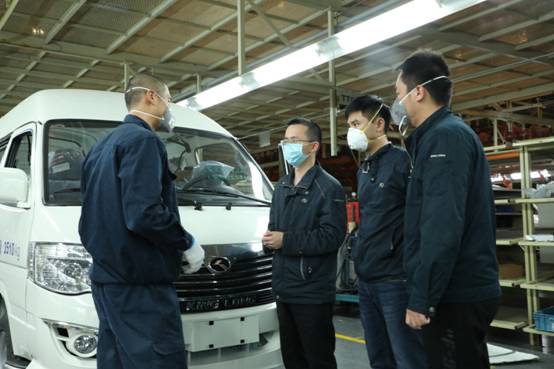 1590655548743286.jpg 商议组织生产.jpg