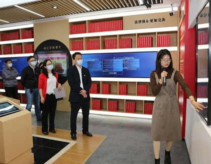 1636510547526438.jpg 普法2_副本.jpg