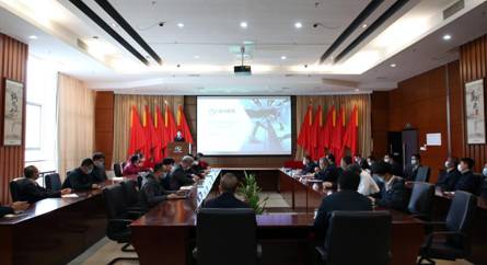 1587709035872629.jpg 会议场景