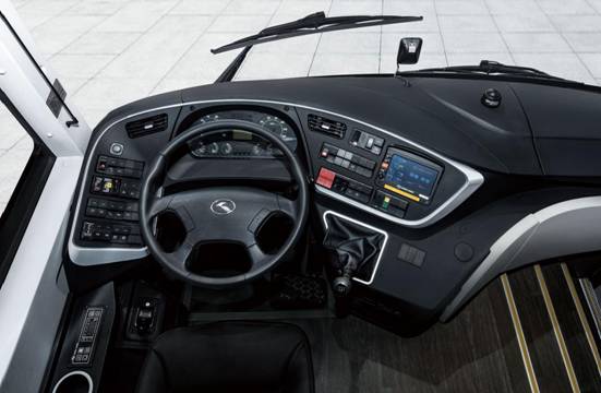 1595638802782394.jpg 龙威2代6127DY-驾驶