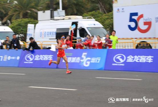 1578304161326319.jpg 国内组冠军杨定宏冲刺.jpg