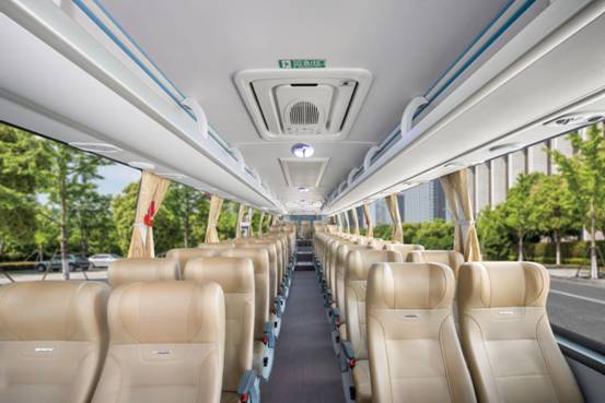 1595638748787244.jpg 标配大内饰